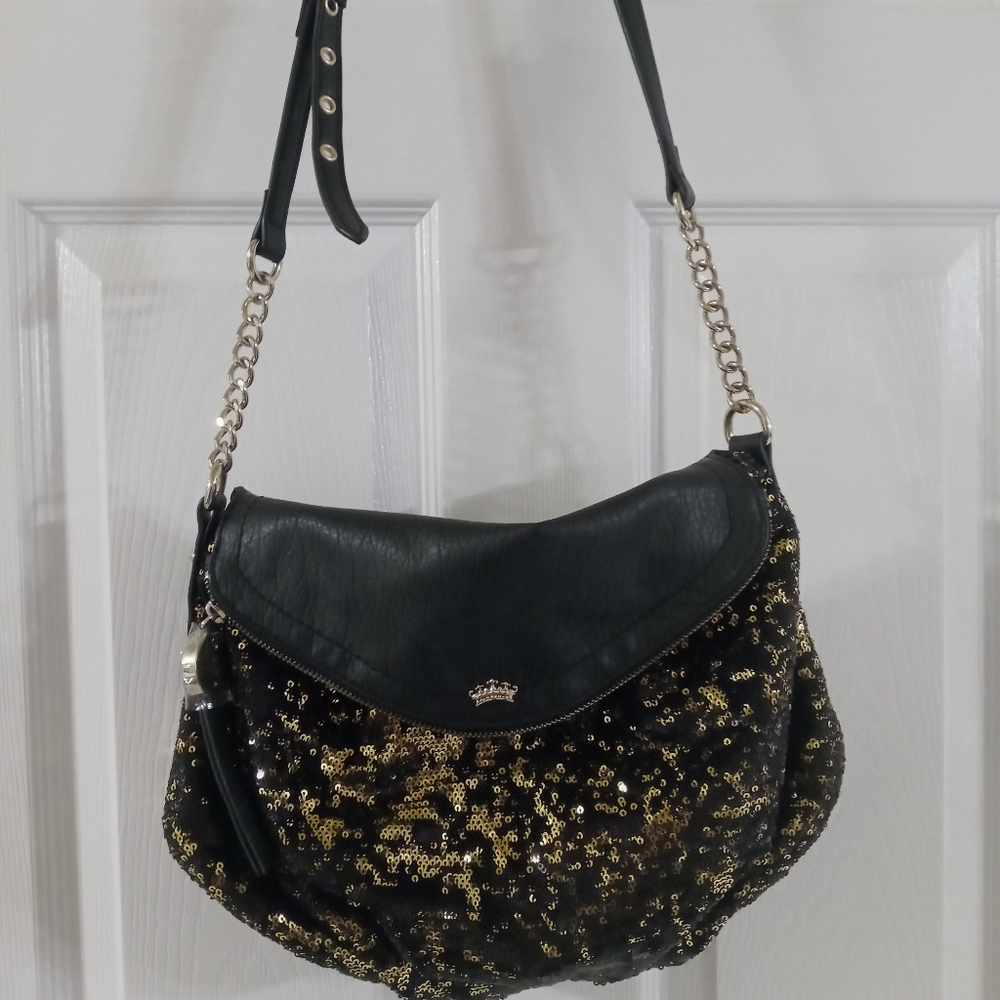 Juicy contour crossbody purse